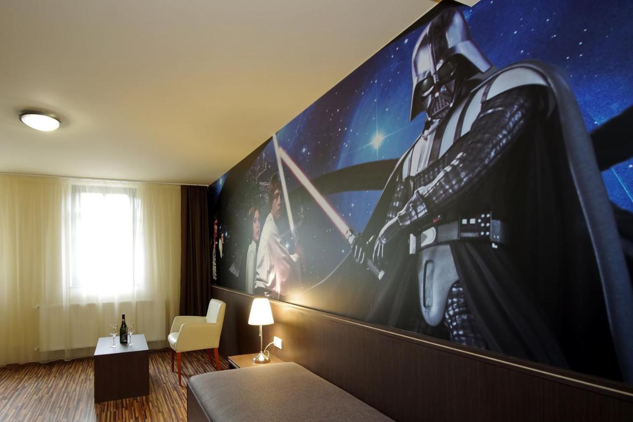 Corvin Apartman Gyula Exteriör bild