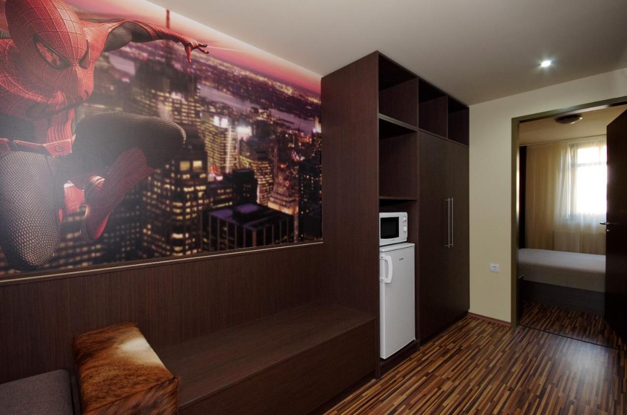 Corvin Apartman Gyula Exteriör bild